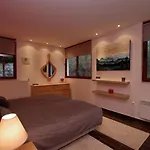Arcadia Villa