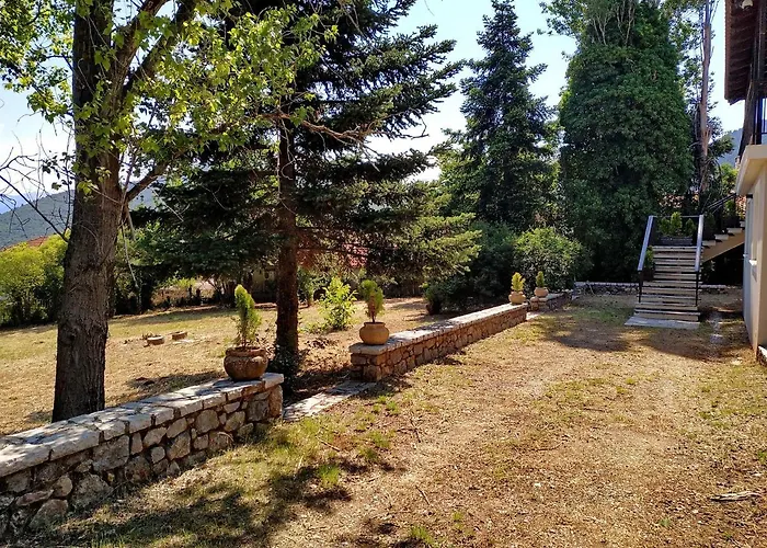 Arcadia Villa
